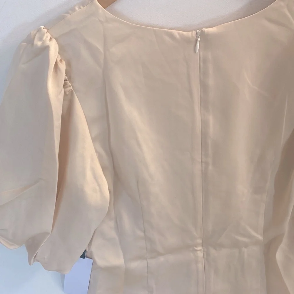 (AA4) AS­TR the La­bel Deep-V Bal­loon Sleeve Top, Size‎ XL, NWT